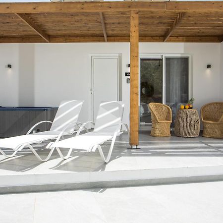 Calma Luxury Studios & Suites 팔리라키 외부 사진