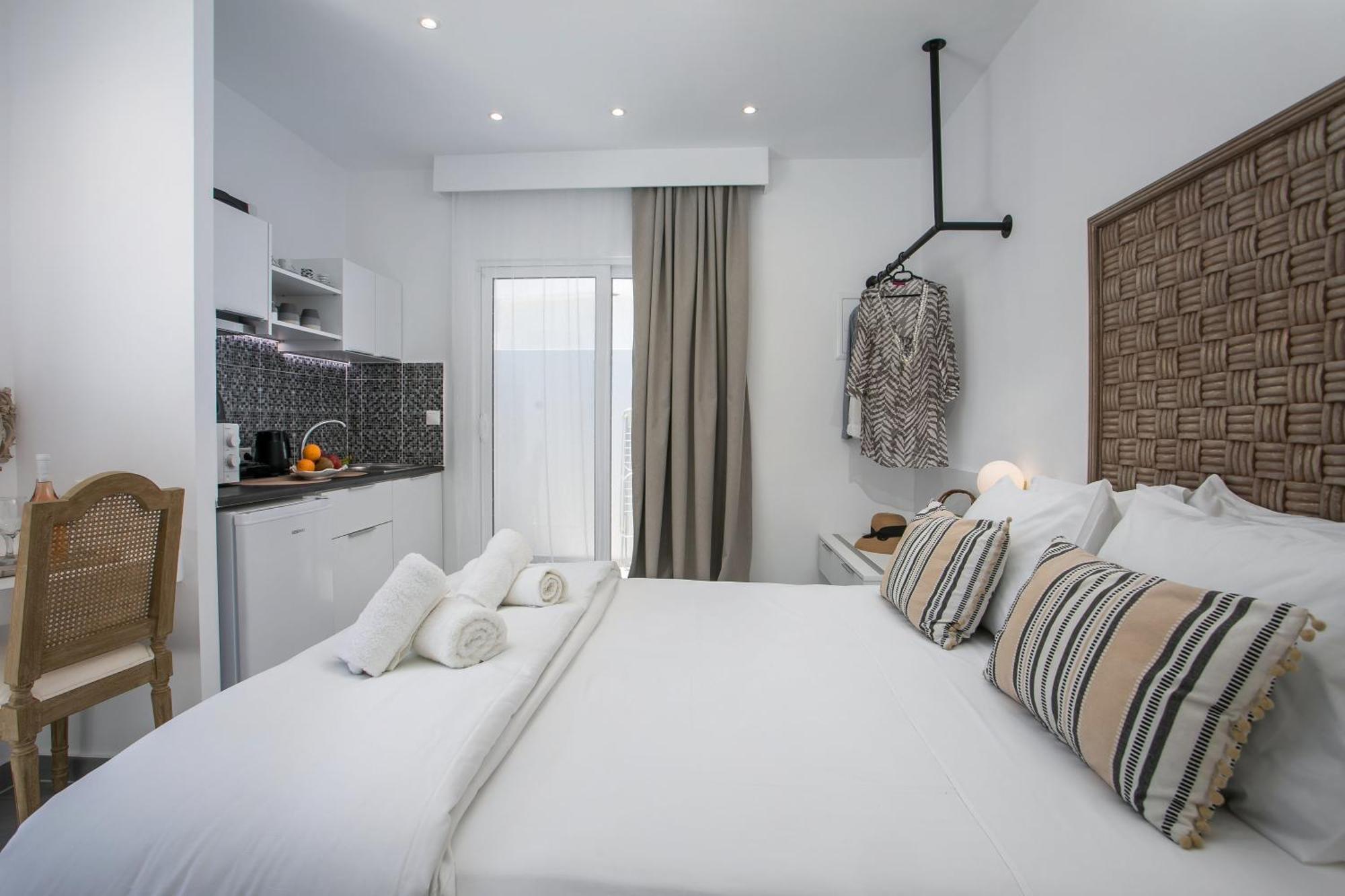 Calma Luxury Studios & Suites 팔리라키 외부 사진