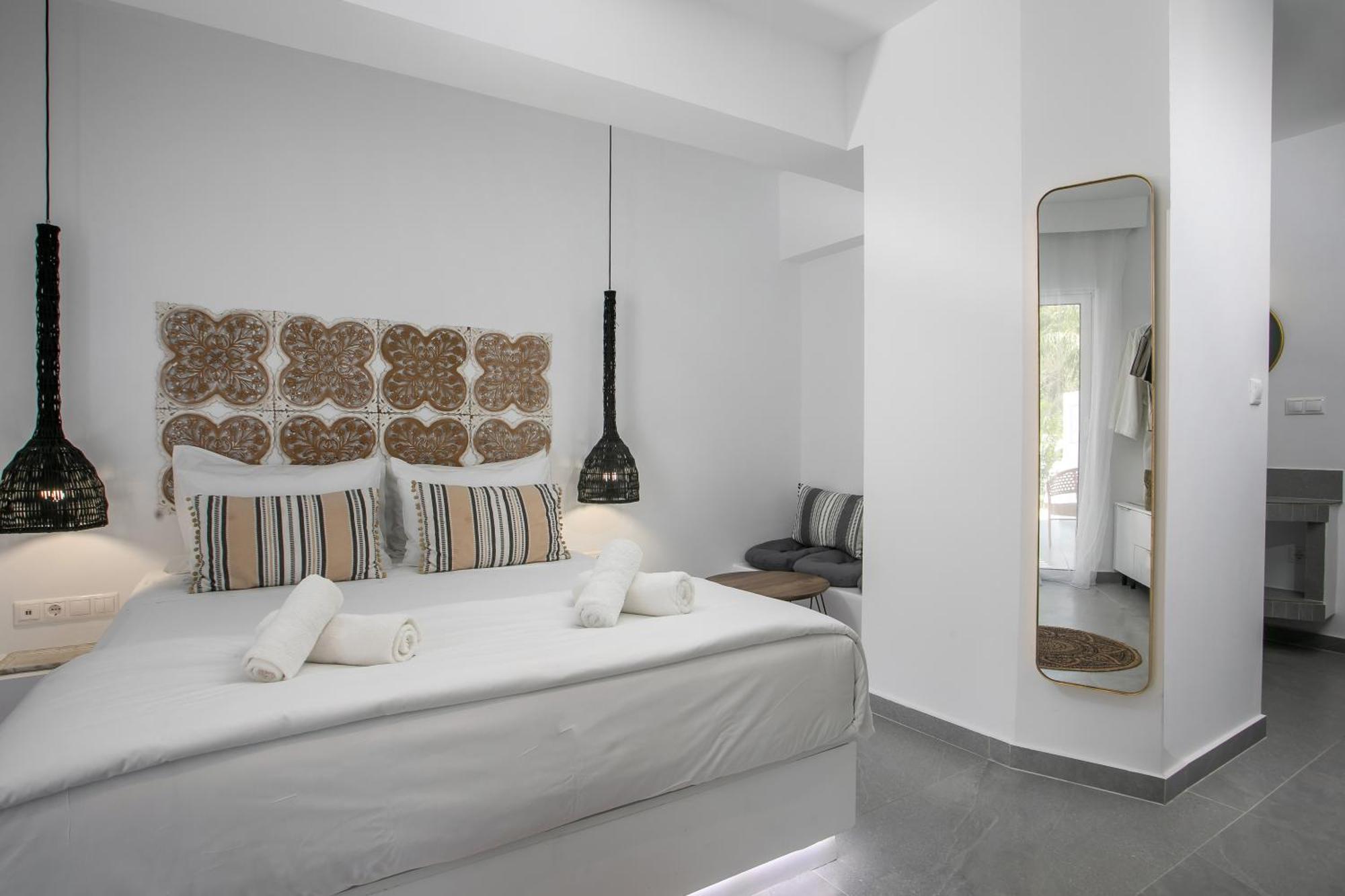 Calma Luxury Studios & Suites 팔리라키 외부 사진