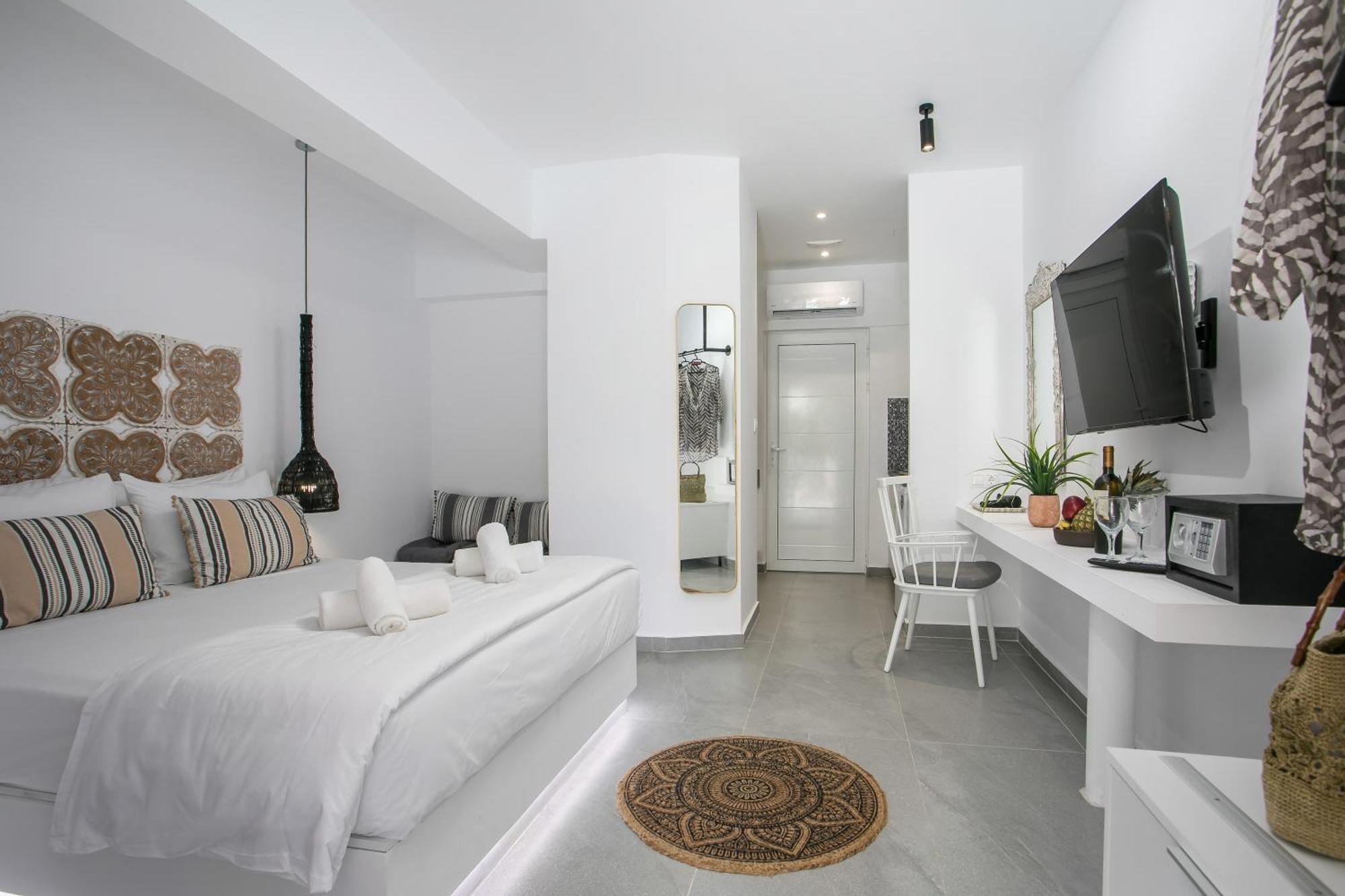 Calma Luxury Studios & Suites 팔리라키 외부 사진