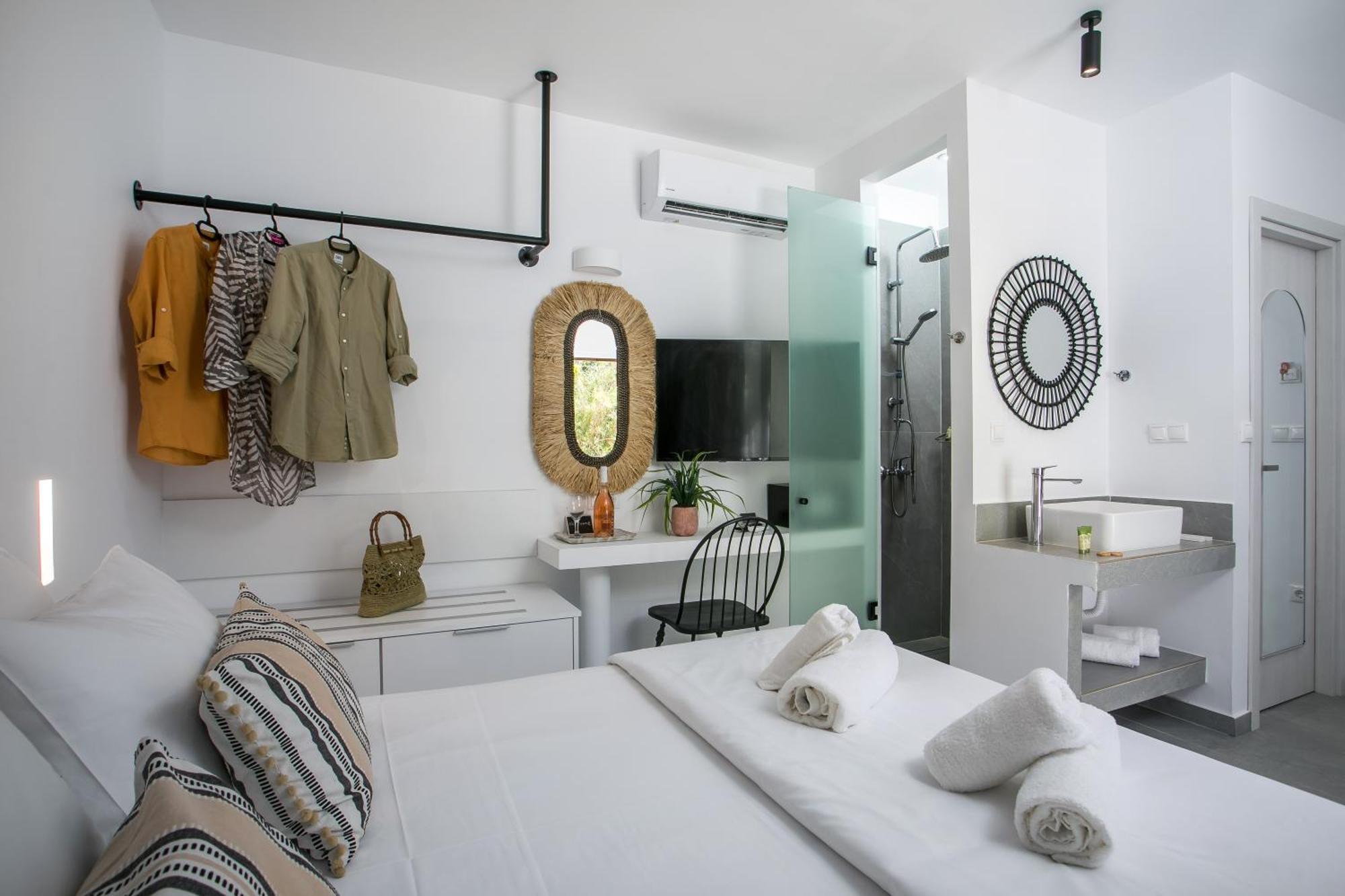 Calma Luxury Studios & Suites 팔리라키 외부 사진