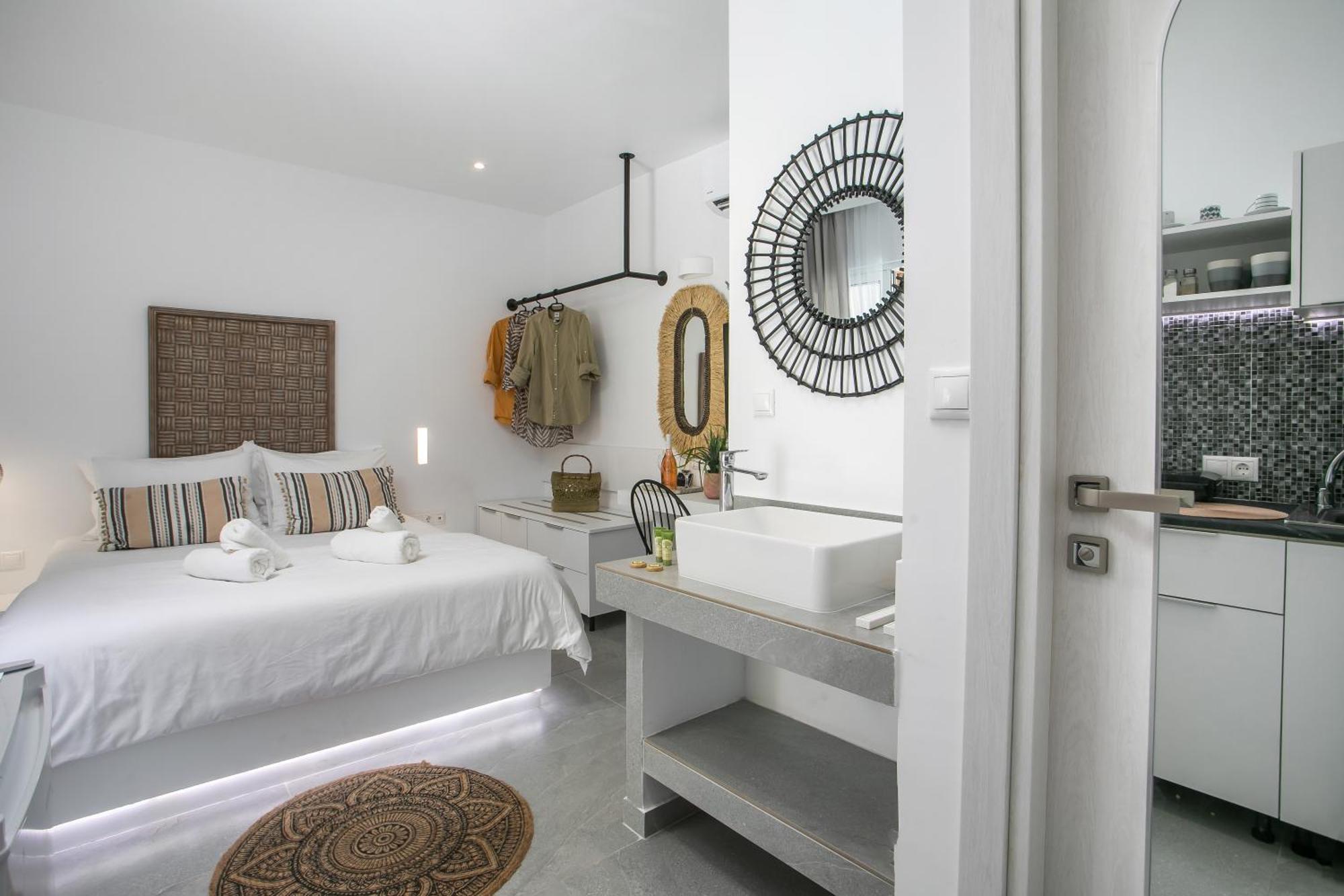 Calma Luxury Studios & Suites 팔리라키 외부 사진