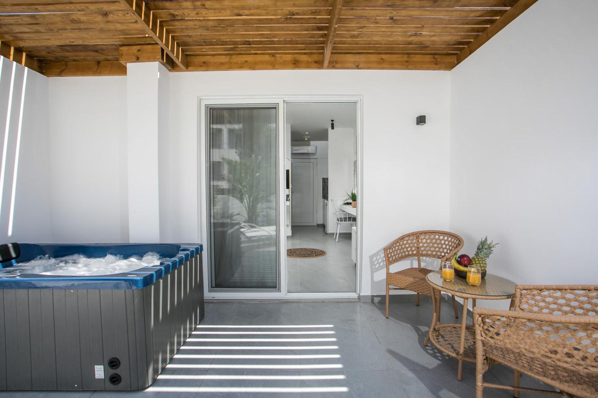 Calma Luxury Studios & Suites 팔리라키 외부 사진